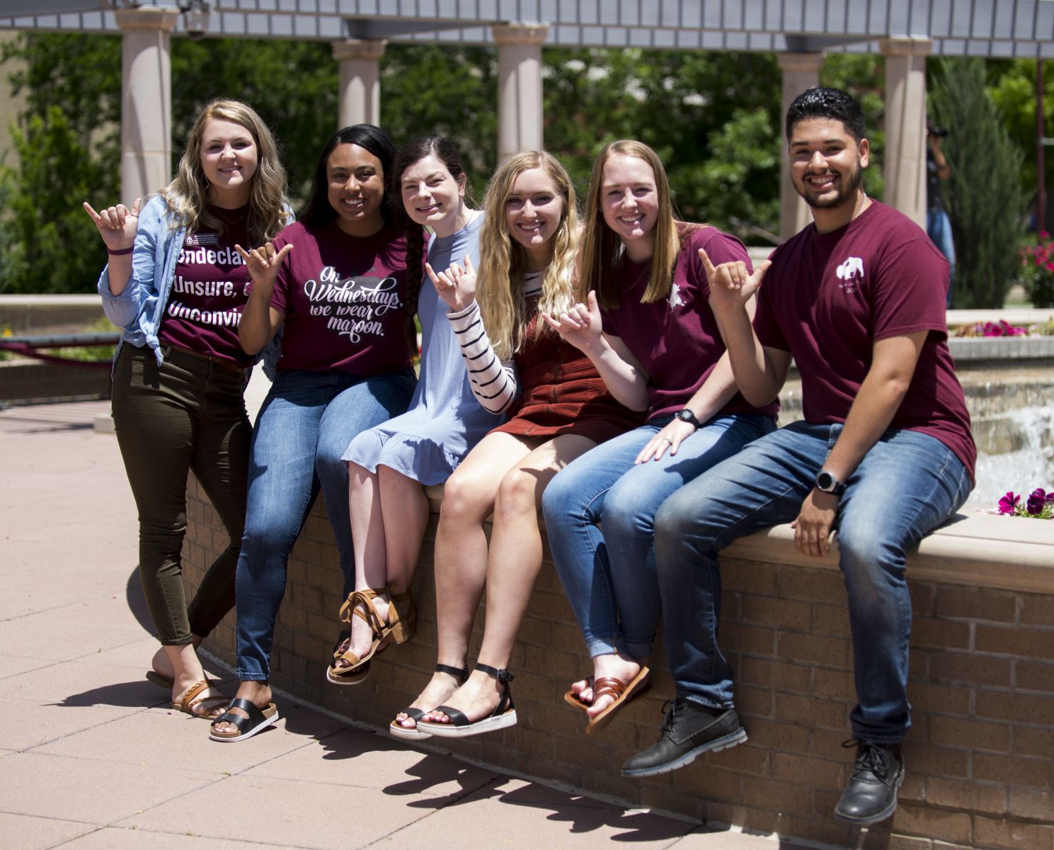 Students at pedestrian mall 2019.